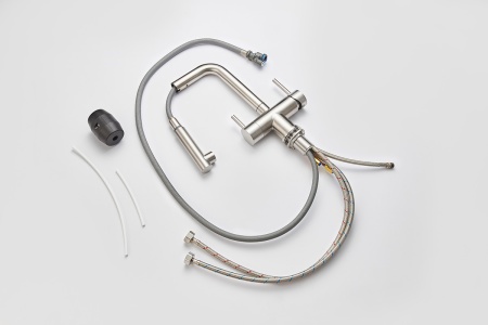 картинка Смеситель для кухни с выдвижной лейкой и подключением к фильтру, EMAR ЕС-7017, цвет сатин от магазина SEFI