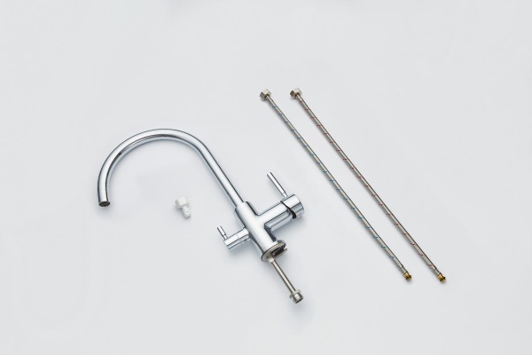 картинка Смеситель для кухни с подключением к фильтру, EMAR ЕС-3007, цвет Хром от магазина SEFI