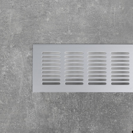 картинка Решетка вентиляционная 480х80мм серебро алюминий AKS от магазина SEFI