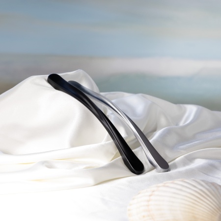 картинка Ручка меб. скоба мет. EDGE 160 черный, AKS от магазина SEFI