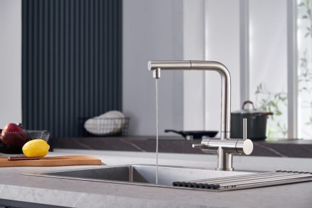 картинка Смеситель для кухни с выдвижной лейкой и подключением к фильтру, EMAR ЕС-7017, цвет сатин от магазина SEFI