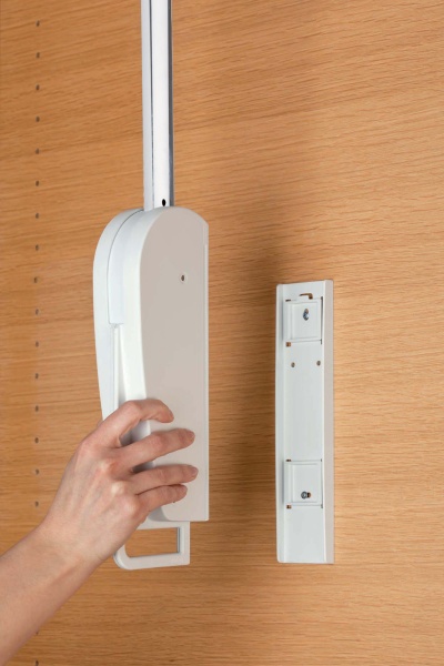 картинка Пантограф настенный OTTO INNOMINATO для одежды телескопический 620-950 мм, белый от магазина SEFI