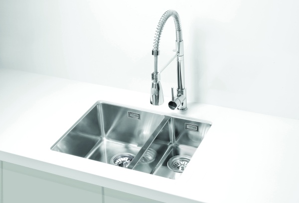 картинка Мойка Alveus KOMBINO 120 SAT-90 550X400X144 в комплекте с сифоном 1130557, от магазина SEFI