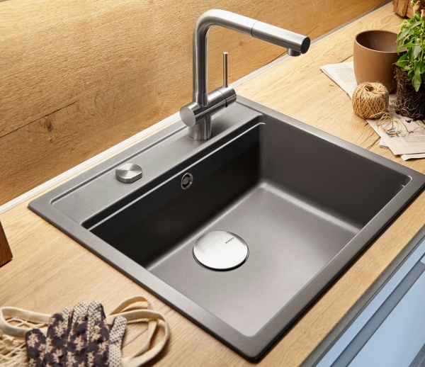 картинка Декоративная заглушка для слива 3 1/2 (круглая с логотипом Schock) хром SCHOCK от магазина SEFI