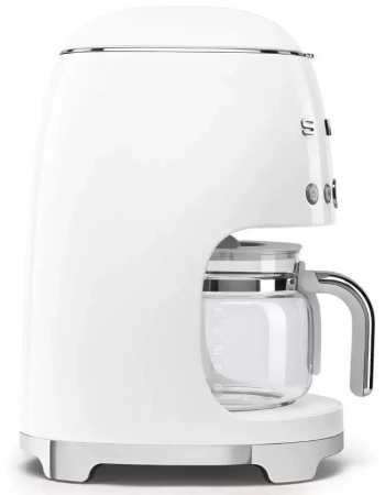 картинка Капельная кофеварка Smeg DCF02WHEU от магазина SEFI