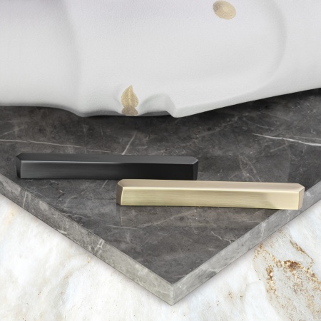 картинка Ручка меб. скоба мет. BELLINI 128, графит шлифованный, AKS магазин SEFI являющийся официальным дистрибьютором в России  картинка Ручка меб. скоба мет. BELLINI 128, графит шлифованный, AKS от магазина SEFI