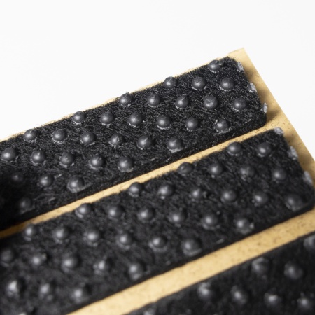 картинка Подкладка самоприлипающая фетровая прорезиненная 15 х 80мм (1упак.=9шт), черная, Folmag от магазина SEFI