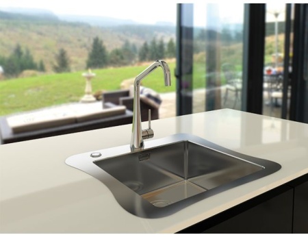 картинка Мойка ALVEUS JUBILEE KMB 90 FI 615X546 в комплекте с сифоном 1123351 и разделочной доской 1080029, от магазина SEFI